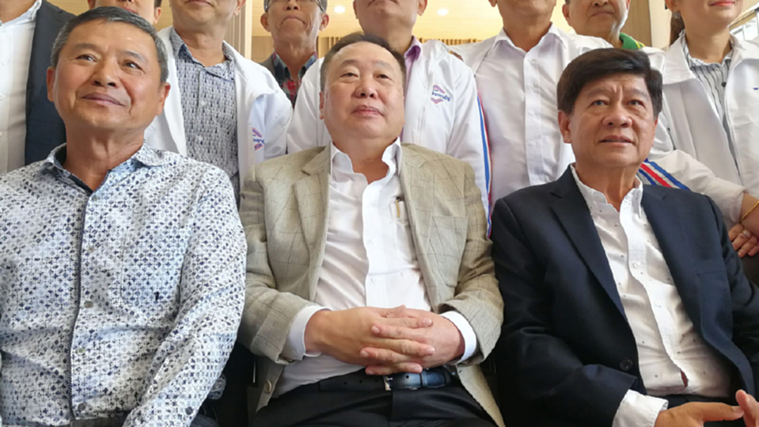 ขอยึดอำนาจคืนจากเผด็จการ "สุชาติ" ยกบ้านริมน้ำซบพลังประชารัฐ ขอยึดอำนาจคืนจากเผด็จการ "สุชาติ" ยกบ้านริมน้ำซบพลังประชารัฐ