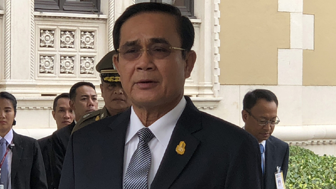 อย่าดูถูกประชาชน "ประยุทธ์" ปัดสั่งกกต.ให้แบ่งเขตเลือกตั้ง พร้อมเดินหน้าสู่ประชาธิปไตย อย่าดูถูกประชาชน "ประยุทธ์" ปัดสั่งกกต.ให้แบ่งเขตเลือกตั้ง พร้อมเดินหน้าสู่ประชาธิปไตย