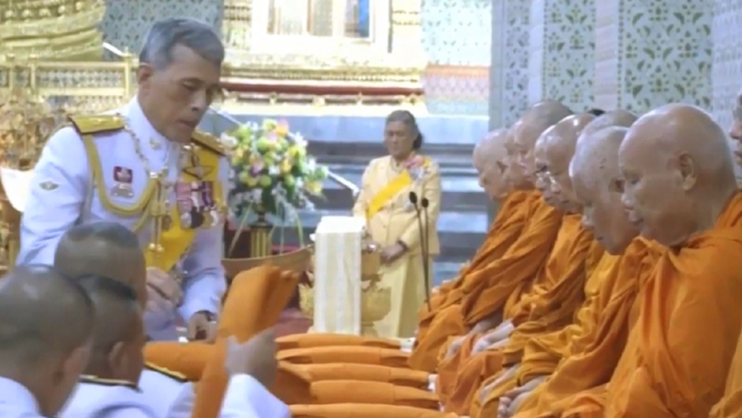 ในหลวงเสด็จฯ วันพ่อแห่งชาติ ทั่วไทยแสดงจงรักภักดี ในหลวงเสด็จฯ วันพ่อแห่งชาติ ทั่วไทยแสดงจงรักภักดี