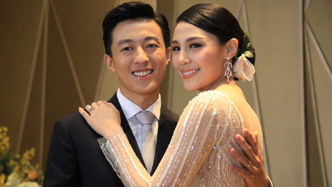 สละโสดแล้ว "สายไหม" ควงเจ้าบ่าวนักธุรกิจวิวาห์ แย้มแพลนมีลูกอีก 1ปี สละโสดแล้ว "สายไหม" ควงเจ้าบ่าวนักธุรกิจวิวาห์ แย้มแพลนมีลูกอีก 1ปี