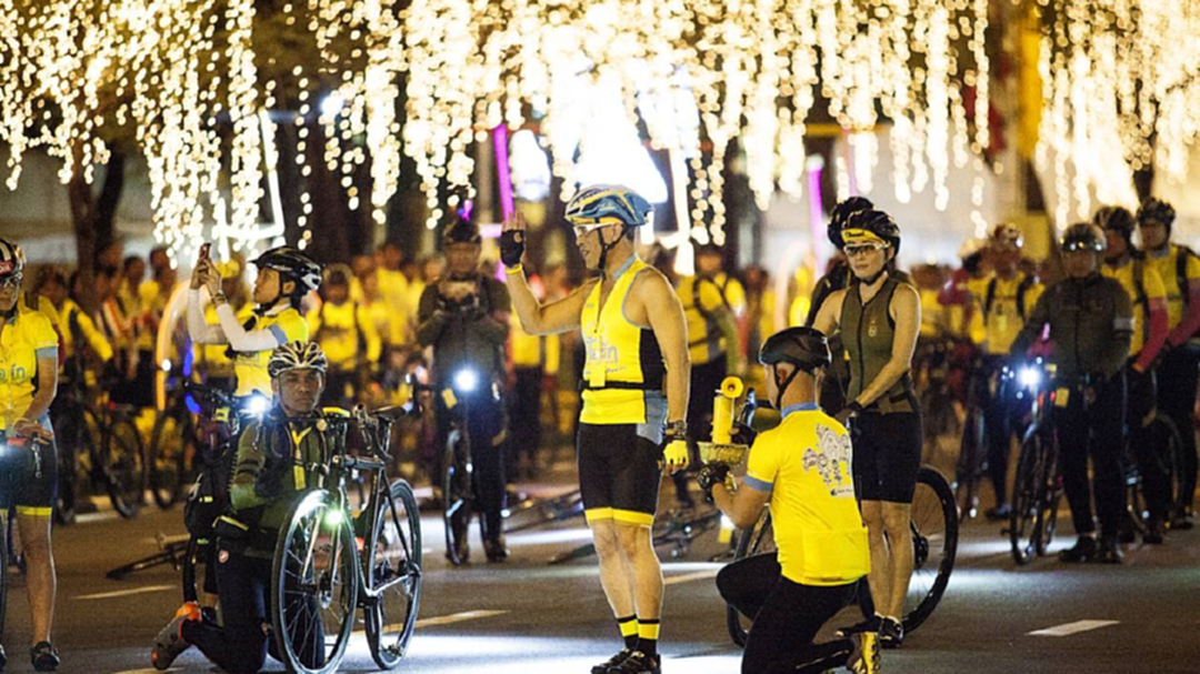 ต้องเก็บ! คลิปมหาปีติ 9 ธันวา Bike อุ่นไอรัก ต้องเก็บ! คลิปมหาปีติ 9 ธันวา Bike อุ่นไอรัก