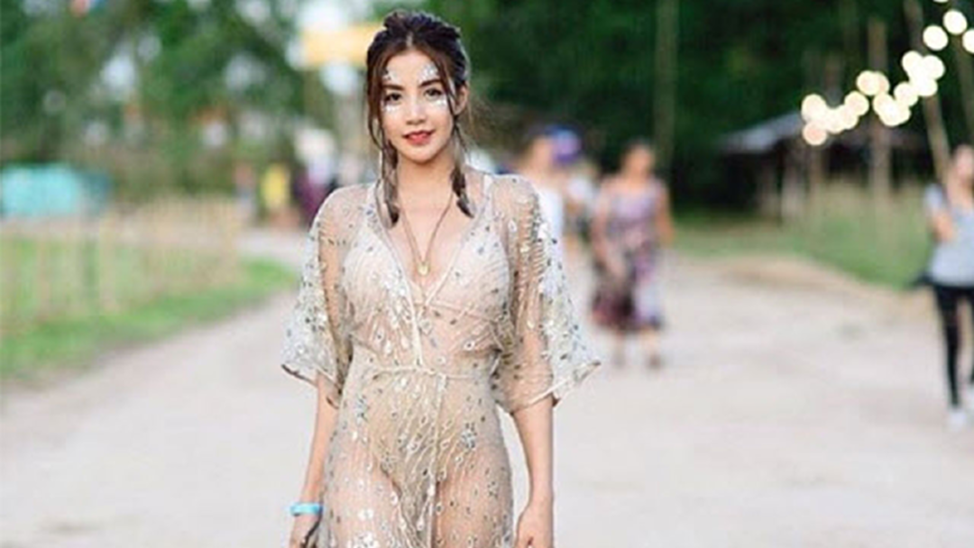โตแล้วใส่ยังไงก็ได้! "ใบเตย อาร์สยาม" จัดซีทรูร่วมงานเทศกาลดนตรี การันตีมีคนชมใส่แล้วสวย โตแล้วใส่ยังไงก็ได้! "ใบเตย อาร์สยาม" จัดซีทรูร่วมงานเทศกาลดนตรี การันตีมีคนชมใส่แล้วสวย