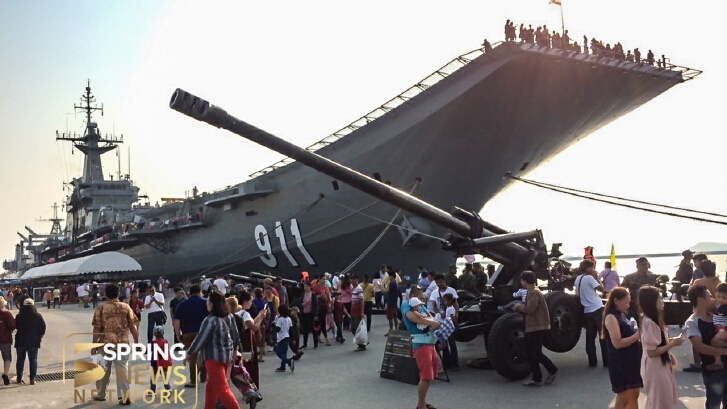 ประมวลภาพ "กองเรือยุทธการ"เปิดเรือหลวงภูมิพลอดุลยเดช" ต้อนรับวันเด็กแห่งชาติ 62'