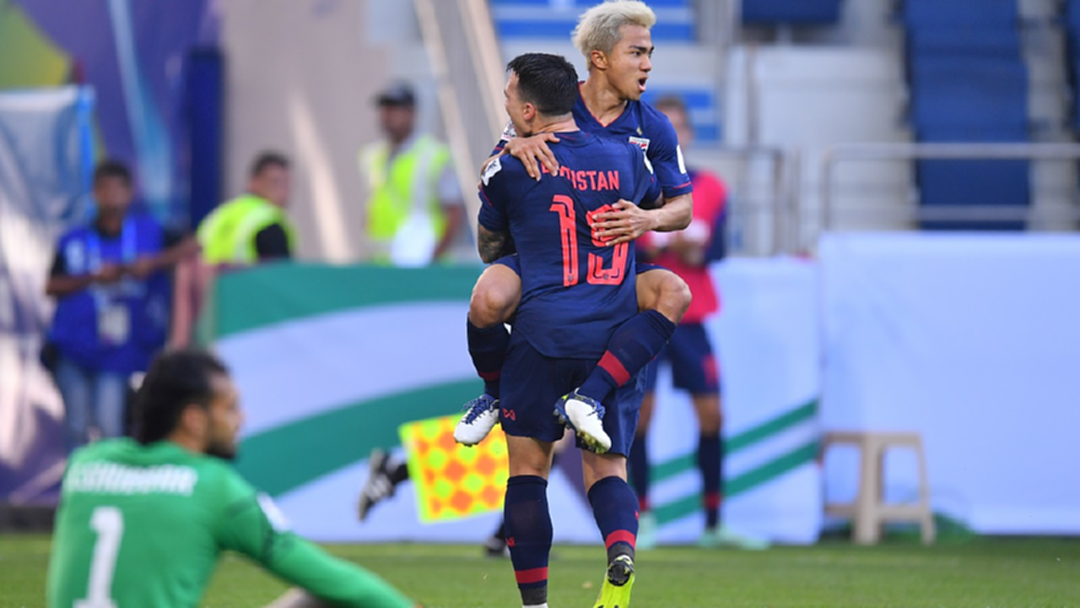 สุดสวย!! ลูกยิง “ชนาธิป” ดับ “บาห์เรน” ลุ้นประตูยอดเยี่ยมรอบแบ่งกลุ่ม (คลิป) สุดสวย!! ลูกยิง “ชนาธิป” ดับ “บาห์เรน” ลุ้นประตูยอดเยี่ยมรอบแบ่งกลุ่ม (คลิป)