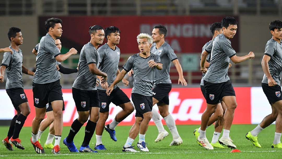 เต็มสูบ! "ชนาธิป-ธีรศิลป์" นำทัพ "ช้างศึก" วัดคมอินเดียประเดิมเอเชียนคัพ เต็มสูบ! "ชนาธิป-ธีรศิลป์" นำทัพ "ช้างศึก" วัดคมอินเดียประเดิมเอเชียนคัพ
