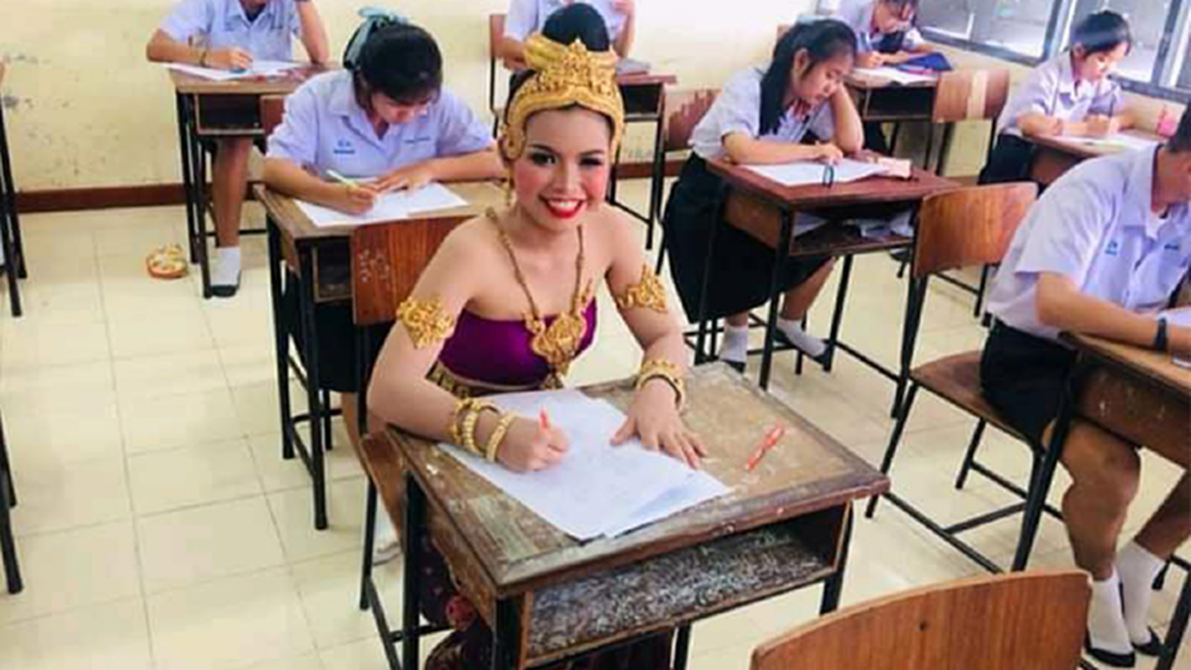 ชุดไปรเวทธรรมดาไป! นร.หญิงจัดชุดไทยเข้าสอบกลางภาค ชุดไปรเวทธรรมดาไป! นร.หญิงจัดชุดไทยเข้าสอบกลางภาค