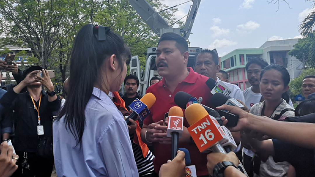 ใบแจ้งความหาย! "วัน อยู่บำรุง" ฝาก ตร. ช่วยดูคดี นร.หญิงถูกโจ๋วัดสิงห์ลวนลาม ใบแจ้งความหาย! "วัน อยู่บำรุง" ฝาก ตร. ช่วยดูคดี นร.หญิงถูกโจ๋วัดสิงห์ลวนลาม