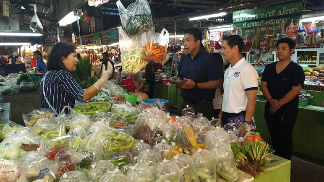เลือกตั้ง 62 : ชัชชาติ ลุยฟังปัญหาผู้ค้าเขตสายไหม วอนผู้ค้าอดทน เลือกตั้ง 62 : ชัชชาติ ลุยฟังปัญหาผู้ค้าเขตสายไหม วอนผู้ค้าอดทน