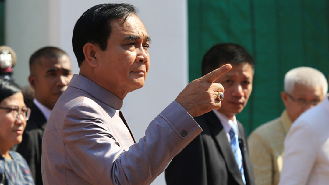 เลือกตั้ง 62 : กกต.เปิดเวทีดีเบตพรรคการเมือง จัดคู่ประชันนโยบาย แจงกม.ไม่ห้าม "บิ๊กตู่" ร่วม เลือกตั้ง 62 : กกต.เปิดเวทีดีเบตพรรคการเมือง จัดคู่ประชันนโยบาย แจงกม.ไม่ห้าม "บิ๊กตู่" ร่วม