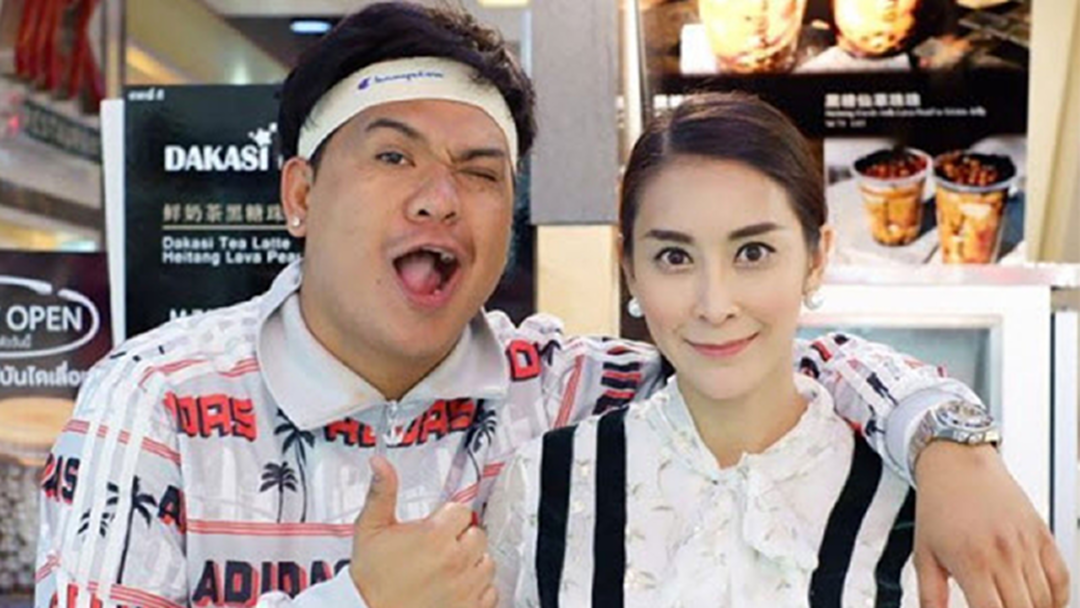 "ดีเจต้น" ประกาศขอ "ใหม่ สุคนธวา" แต่งงานผ่านIG เตรียมทำเซอร์ไพรส์ เร็ว ๆ นี้! "ดีเจต้น" ประกาศขอ "ใหม่ สุคนธวา" แต่งงานผ่านIG เตรียมทำเซอร์ไพรส์ เร็ว ๆ นี้!
