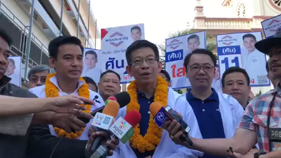 เลือกตั้ง 62 : "กอบศักดิ์" ปัด ส.ว. 250 เสียง หนุนเลือกนายกฯ ของพรรค เลือกตั้ง 62 : "กอบศักดิ์" ปัด ส.ว. 250 เสียง หนุนเลือกนายกฯ ของพรรค