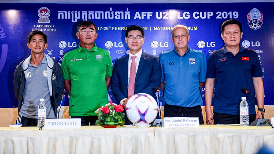 พร้อมลุย ! "กาม่า" ยันทัพ "ช้างศึกU22" ยังแกร่งแม้แข้งหน้าใหม่เพียบ พร้อมลุย ! "กาม่า" ยันทัพ "ช้างศึกU22" ยังแกร่งแม้แข้งหน้าใหม่เพียบ