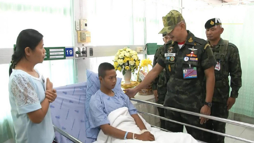 ทบ. ยืนยัน พลทหาร เหยียบกับระเบิดมีสิทธิปูนบำเหน็จ เลื่อนขั้น - ยศ ทบ. ยืนยัน พลทหาร เหยียบกับระเบิดมีสิทธิปูนบำเหน็จ เลื่อนขั้น - ยศ
