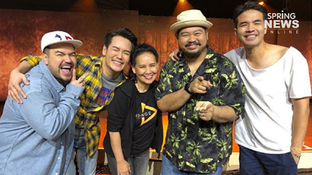 เผยภาพแรก "อ.ปลา"ภรรยา "ป๊อบ ปองกูล"ร่วมให้กำลังใจสามีในคอนเสิร์ตใหญ่