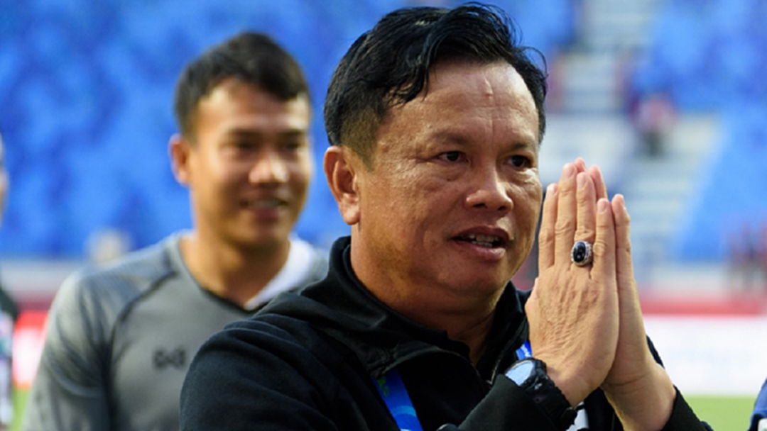 ปลื้มใจ!! “โค้ชโต่ย” ขอบคุณส.บอลไว้ใจให้คุมทัพต่อ-ยันให้โอกาสนักเตะทุกคน ปลื้มใจ!! “โค้ชโต่ย” ขอบคุณส.บอลไว้ใจให้คุมทัพต่อ-ยันให้โอกาสนักเตะทุกคน