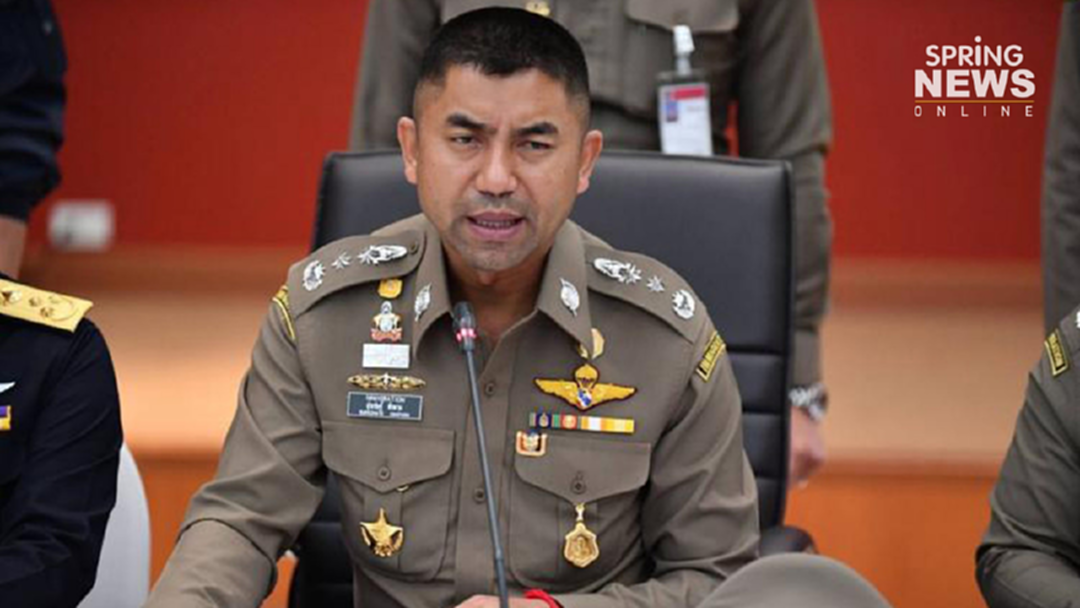 มาแวบๆ! "บิ๊กโจ๊ก" โผล่ทำเนียบ แล้วหายตัวก่อนประชุมครม. มาแวบๆ! "บิ๊กโจ๊ก" โผล่ทำเนียบ แล้วหายตัวก่อนประชุมครม.