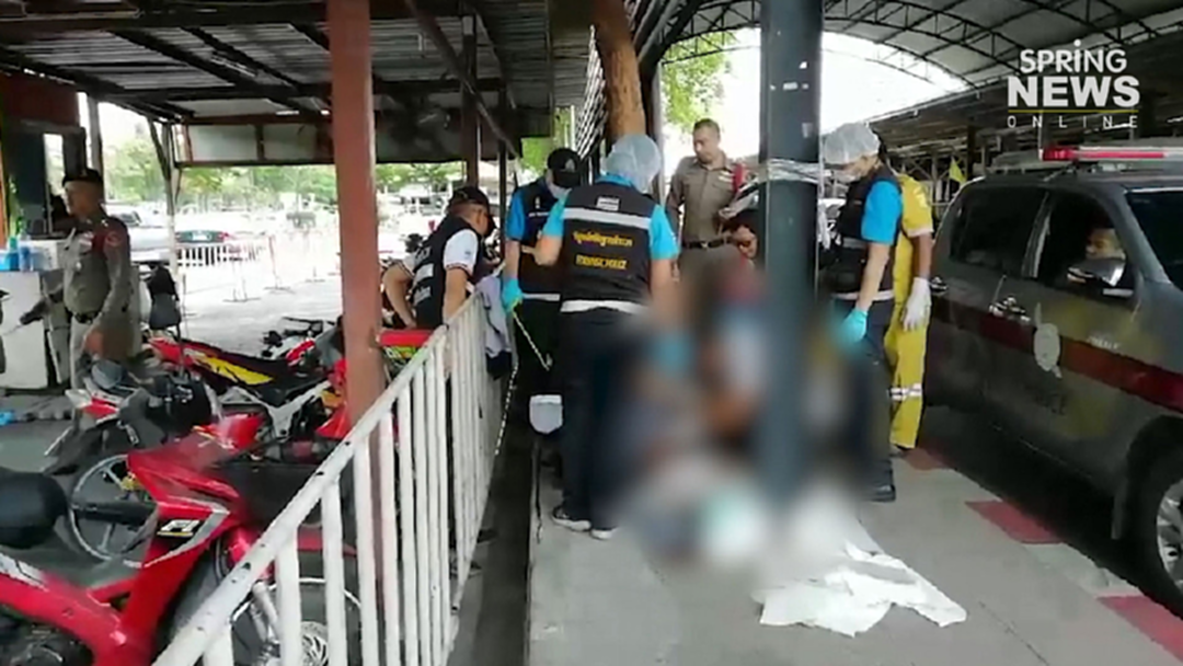 ตร. เร่งล่าคนร้ายฆ่าปาดคอลุงยิปซี หน้าหัวลำโพง ตร. เร่งล่าคนร้ายฆ่าปาดคอลุงยิปซี หน้าหัวลำโพง