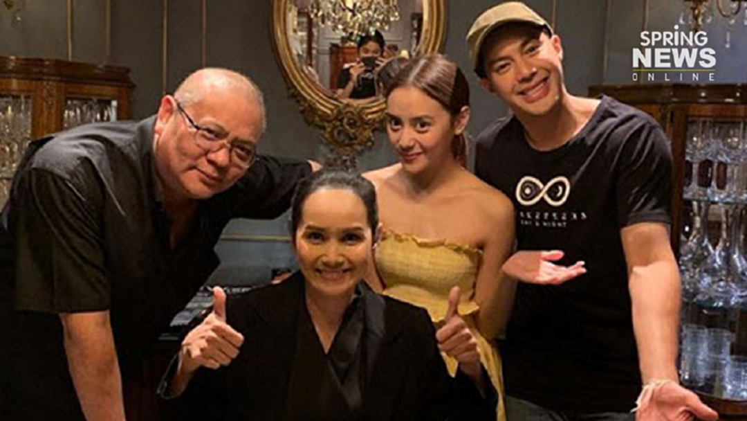 "ท็อป จรณ" เจอครอบครัว "หยดน้ำ" ร่วมเบิร์ดเดย์ "แม่ขวัญฤดี" รักครั้งนี้ลงตัวแฮปปี้สุดๆ
