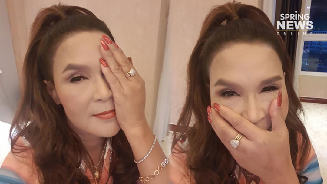 "ศิริพร อำไพพงษ์" ไม่พูดเยอะ โพสต์ให้ภาพอธิบาย? "ศิริพร อำไพพงษ์" ไม่พูดเยอะ โพสต์ให้ภาพอธิบาย?