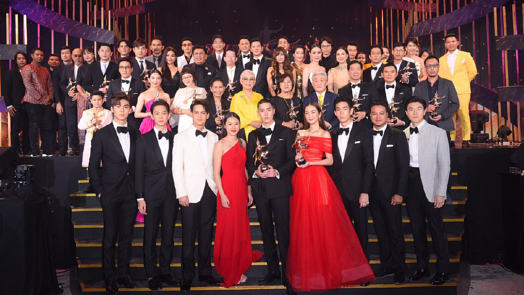 “แท่ง-เบลล่า” คว้านักแสดงนำ นาฎราช ครั้งที่ 10 [รูปเยอะ]