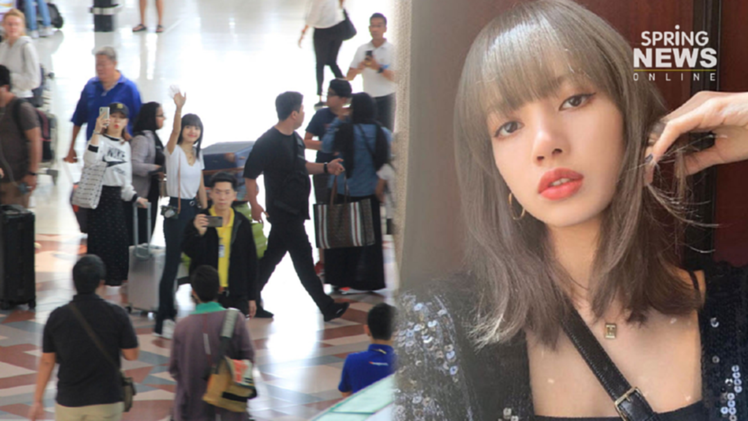 "ลิซ่า BLACKPINK" เดินทางถึงไทยแล้ว แฟนคลับต้อนรับแน่นสนามบิน! "ลิซ่า BLACKPINK" เดินทางถึงไทยแล้ว แฟนคลับต้อนรับแน่นสนามบิน!