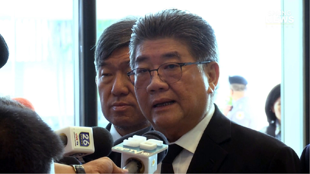 “ภูมิธรรม” วางมือเลขาธิการพรรคเพื่อไทย ให้คนรุ่นหลังสานต่อภารกิจ “ภูมิธรรม” วางมือเลขาธิการพรรคเพื่อไทย ให้คนรุ่นหลังสานต่อภารกิจ
