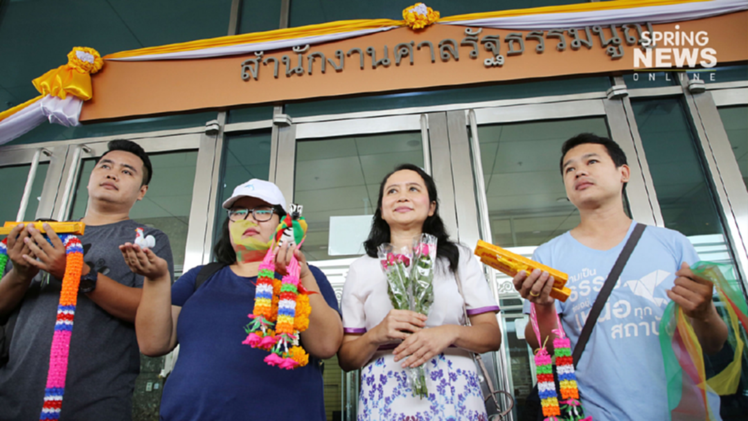 "โกวิท" หลบสื่อไม่ให้สัมภาษณ์ หลังแจงศาลรธน. รวมถึงทีมให้กำลังใจที่นำเครื่องเซ่นมาบน
