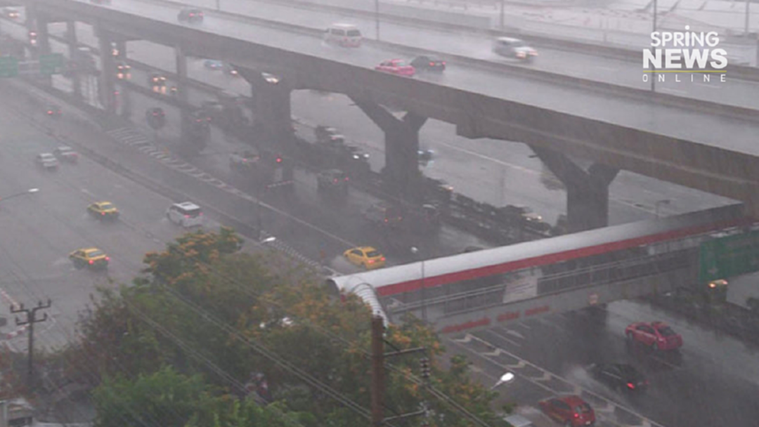 ไทยโดนหนัก มรสุมเข้าเต็มวันนี้ กทม.ฝนร้อยละ 70 ไทยโดนหนัก มรสุมเข้าเต็มวันนี้ กทม.ฝนร้อยละ 70