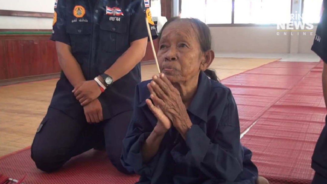 ธารน้ำใจหลั่งไหล ! ช่วยเเม่ของหนุ่มพิการยอดกตัญญู ยอมอดข้าวจนเสียชีวิต แล้วกว่า 1.3 ล้าน ธารน้ำใจหลั่งไหล ! ช่วยเเม่ของหนุ่มพิการยอดกตัญญู ยอมอดข้าวจนเสียชีวิต แล้วกว่า 1.3 ล้าน
