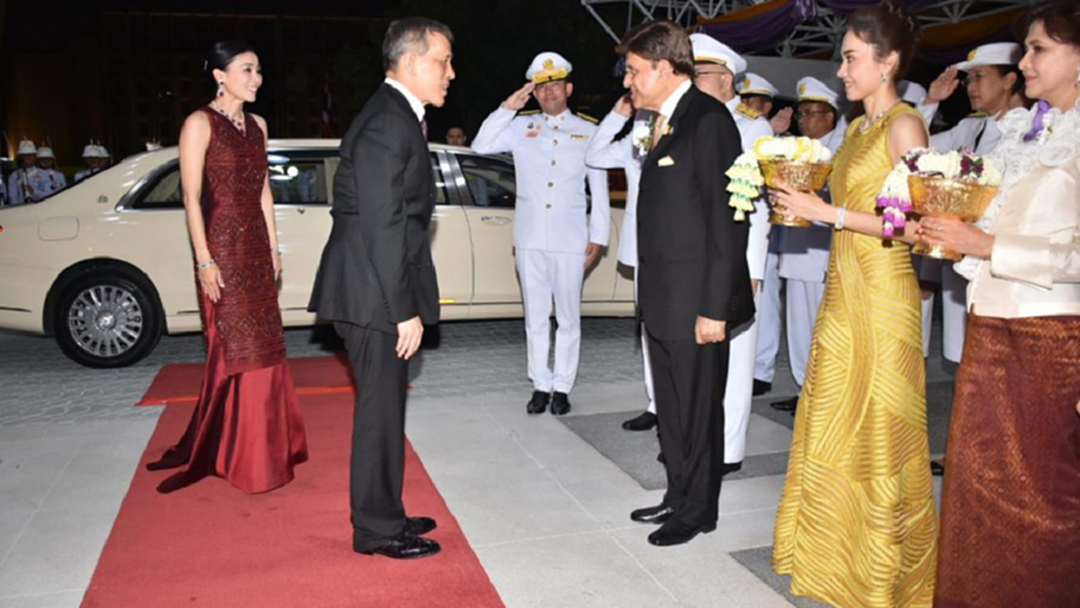 ในหลวง พระราชินี เสด็จฯ ทอดพระเนตรการแสดง โฆเซ่ การ์เรรัส นักร้องโอเปร่าชื่อดังของโลก ในหลวง พระราชินี เสด็จฯ ทอดพระเนตรการแสดง โฆเซ่ การ์เรรัส นักร้องโอเปร่าชื่อดังของโลก