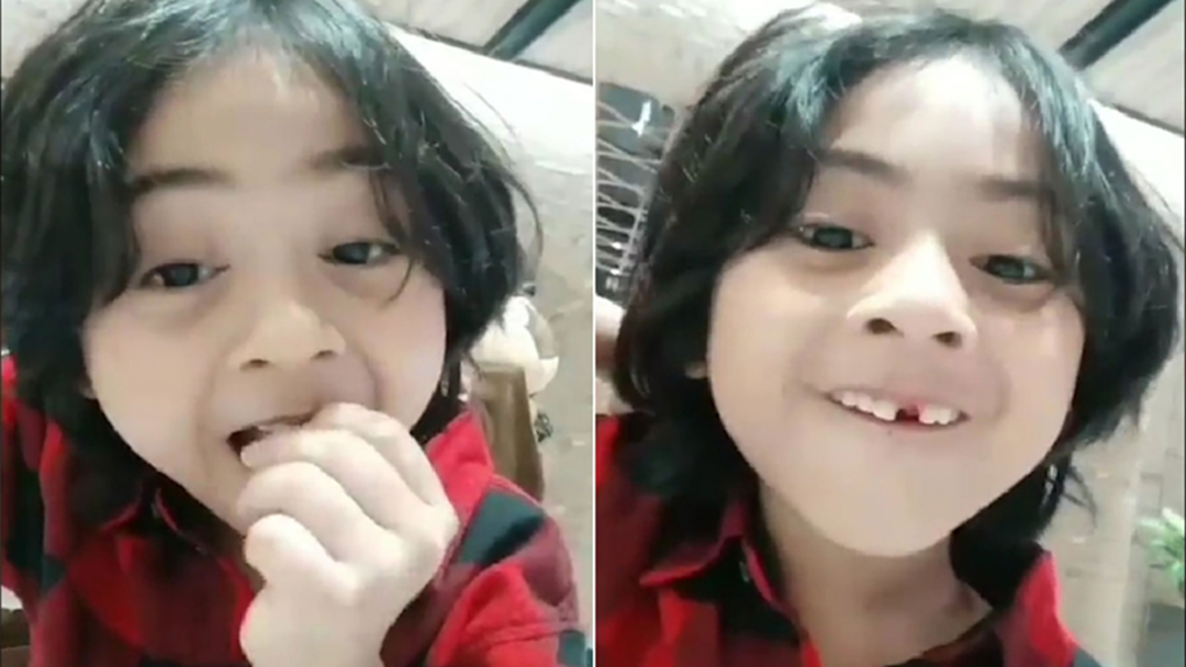 โหดจัด! "น้องอาเธอร์"หลานสุดแสบ "แน็ก ชาลี" โชว์ถอนฟันหน้าสดๆ เห็นแล้วยังอึ้ง โหดจัด! "น้องอาเธอร์"หลานสุดแสบ "แน็ก ชาลี" โชว์ถอนฟันหน้าสดๆ เห็นแล้วยังอึ้ง