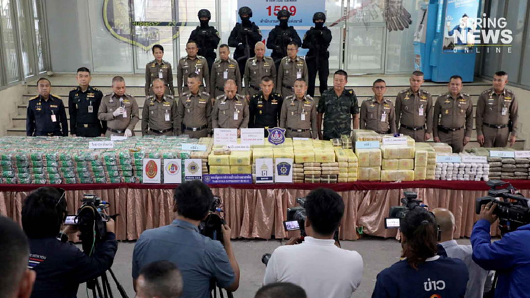 จับไอซ์-ยาบ้าล็อตใหญ่ 4 คดี มูลค่าเกือบ 1,000 ล้านบาท จับไอซ์-ยาบ้าล็อตใหญ่ 4 คดี มูลค่าเกือบ 1,000 ล้านบาท