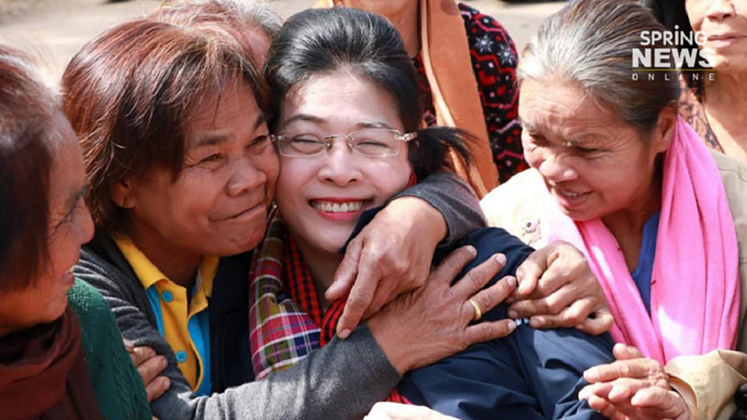 ลือสะพัด! สุดารัตน์ ทิ้งพรรคเพื่อไทย ยื่นหนังสือลาออก เก็บของหนี
