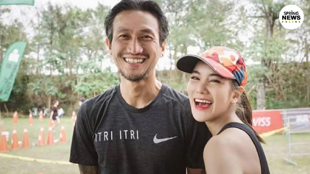 ตูน-ก้อย พร้อมหน้า 2 ครอบครัว เคียงคู่ทำบุญรับวันแม่แห่งชาติ ตูน-ก้อย พร้อมหน้า 2 ครอบครัว เคียงคู่ทำบุญรับวันแม่แห่งชาติ