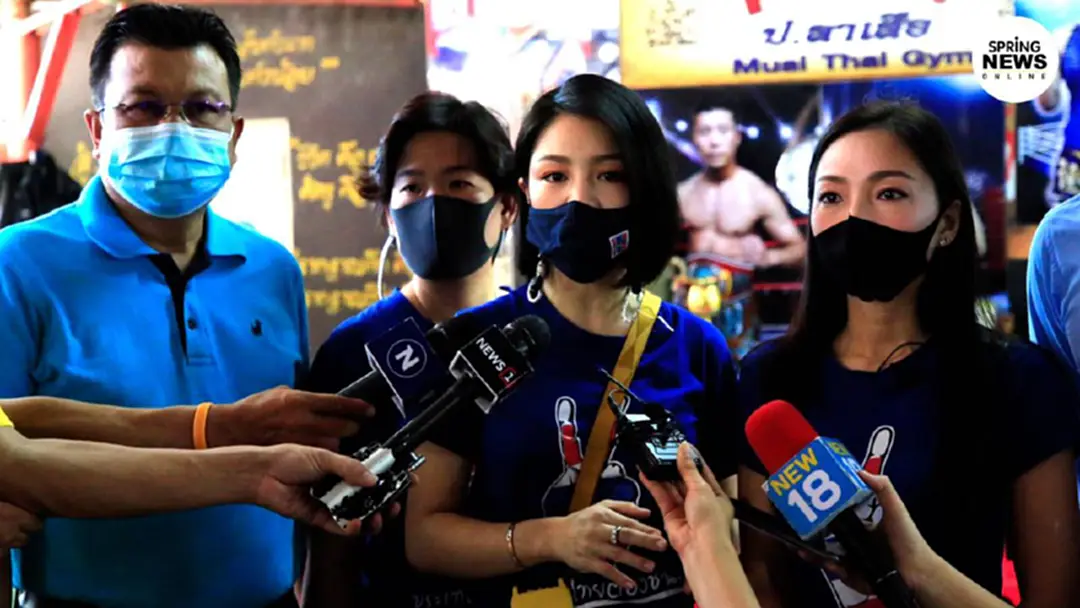 "มาดามเดียร์" มองปัญหาเศรษฐกิจสำคัญกว่า เรือดำน้ำ
