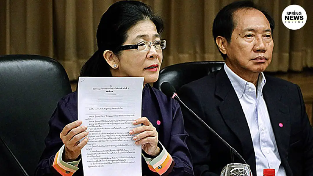 "เพื่อไทย" หนุน ส.ส.ร. ยกร่างรัฐธรรมนูญ ชี้เป็นทางออกเดียวของประเทศ "เพื่อไทย" หนุน ส.ส.ร. ยกร่างรัฐธรรมนูญ ชี้เป็นทางออกเดียวของประเทศ