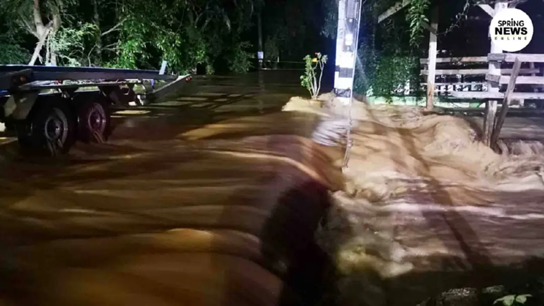 สุโขทัยเตรียมรับมือ มวลน้ำระลอก 2 ทะลักเข้าสู่จังหวัด คาดไม่เกิน 24 ชั่วโมง สุโขทัยเตรียมรับมือ มวลน้ำระลอก 2 ทะลักเข้าสู่จังหวัด คาดไม่เกิน 24 ชั่วโมง