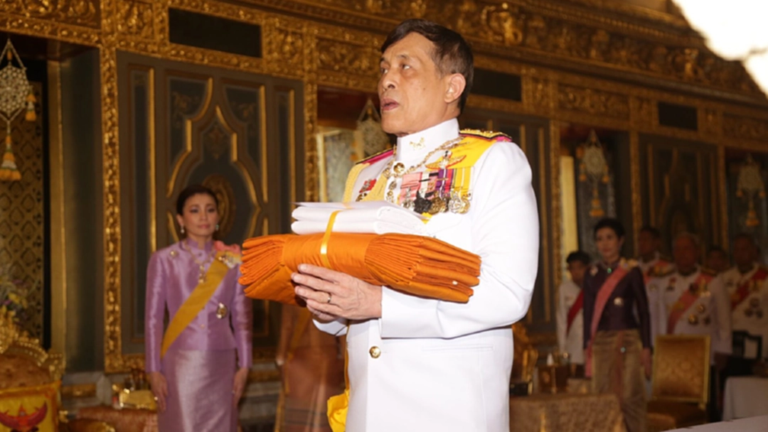 "ในหลวง" ทรงบำเพ็ญพระราชกุศลถวายผ้าพระกฐิน พุทธศักราช 2563 "ในหลวง" ทรงบำเพ็ญพระราชกุศลถวายผ้าพระกฐิน พุทธศักราช 2563