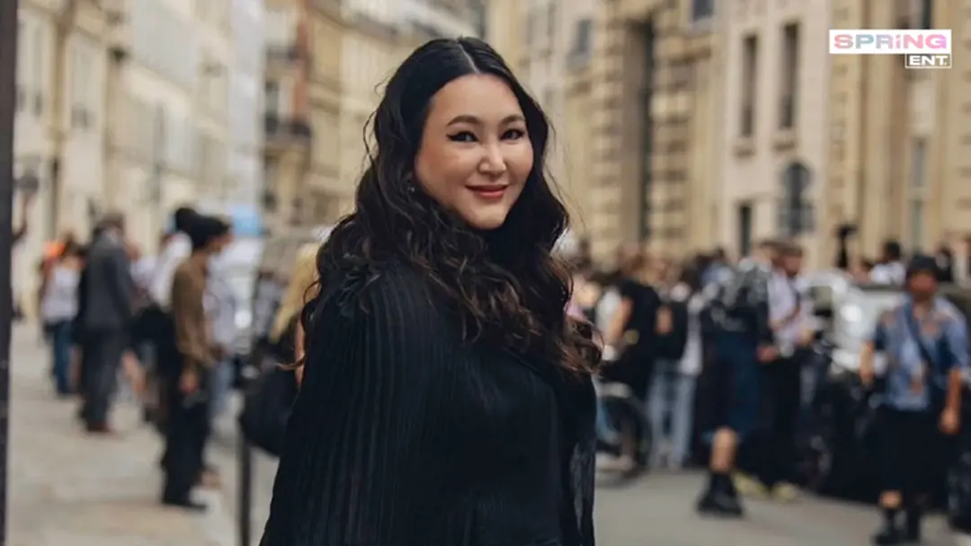 แองจี้ แอนเจสิส ดีไซน์เนอร์สุดปัง เฉิดฉาย Paris Fashion Week 2023 แองจี้ แอนเจสิส ดีไซน์เนอร์สุดปัง เฉิดฉาย Paris Fashion Week 2023