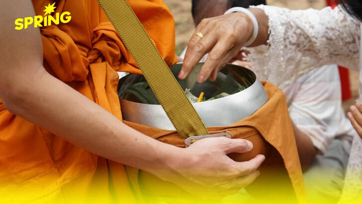 เปิด 8 พฤติกรรมสตรีที่ "พระภิกษุ" ต้องระวังเป็นพิเศษ ควรหลีกให้ไกล