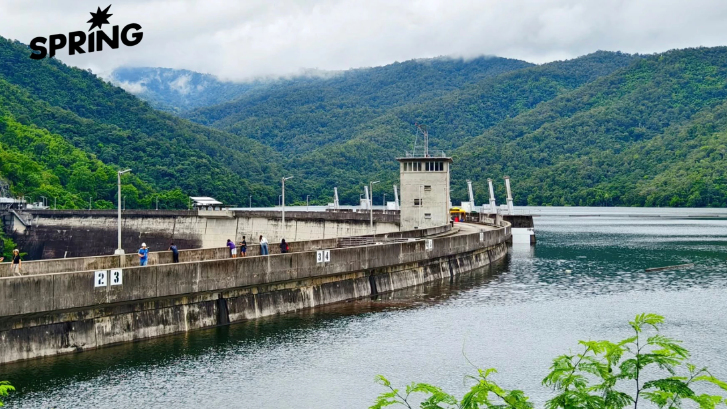 'เขื่อนภูมิพล' กักเก็บน้ำแล้ว 99.33% เตือนประชาชนพื้นที่ท้ายน้ำรับน้ำท่วม