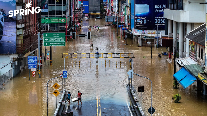 น้ำท่วมหาดใหญ่ : แจ้งพิกัดขอความช่วยเหลือ ทางรอดที่ประชาชนต้องสร้างเอง