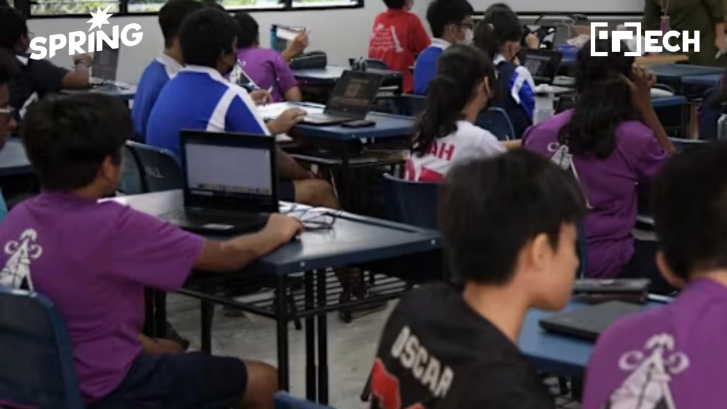 สิงคโปร์ จ่อแบนมือถือใน ร.ร. มัธยม ปี 2026 หวั่น นร. ซ่อนเครื่อง