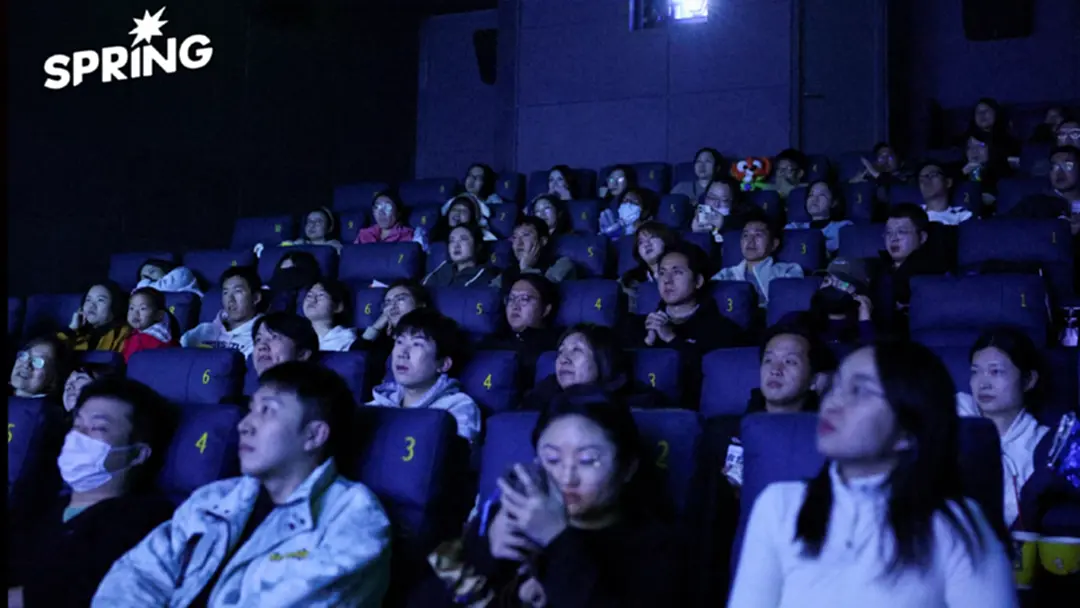 Gen Z อเมริกัน แห่กลับเข้าโรงภาพยนตร์ 6.1 เรื่อง/ปี ชี้ดูหนังถูกกว่าไปดื่ม