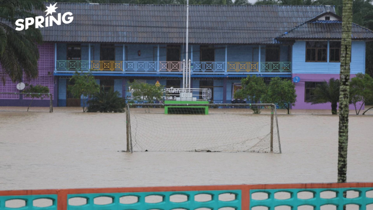 ศธ. ย้ำเด็กไม่ต้องใส่ชุดนักเรียนมาเรียน หากทรัพย์สินเสียหายจากน้ำท่วม