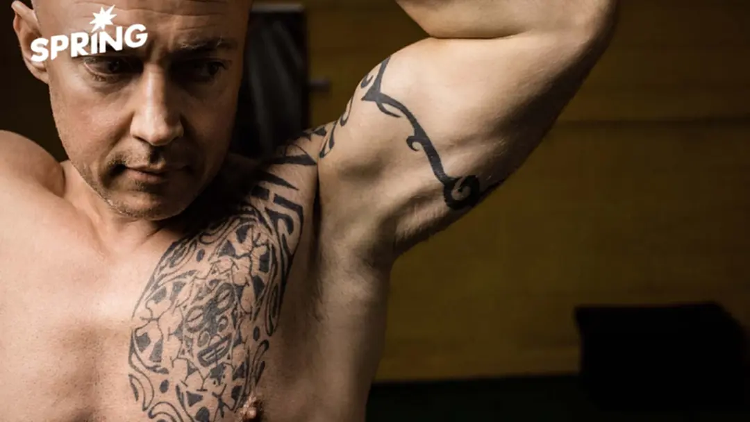 สักแล้วรับราชการได้ไหม? เสรีภาพส่วนตัวกับกติกาอาชีพ สักแล้วรับราชการได้ไหม? เสรีภาพส่วนตัวกับกติกาอาชีพ