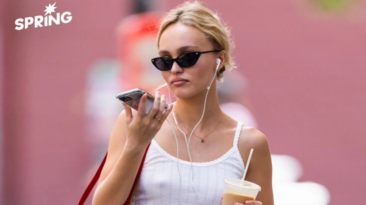 ‘หูฟังมีสาย’ เทรนด์ที่ได้ไปต่อในปี 2026 ทำไม? ยังฮิตทั่วโลก