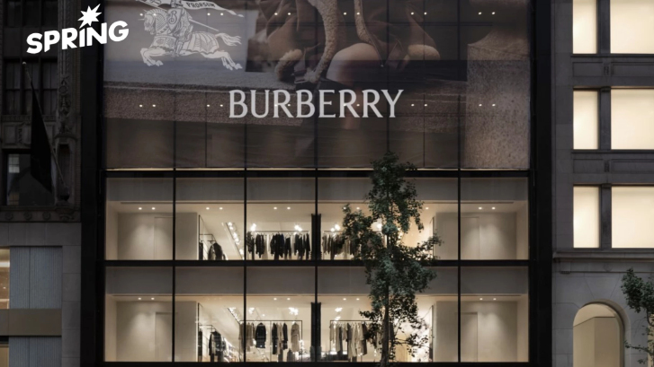 แผนพลิกฟื้น ‘Burberry’ เปลี่ยน ‘ความเป็นอังกฤษ’ ให้เข้าถึงง่าย