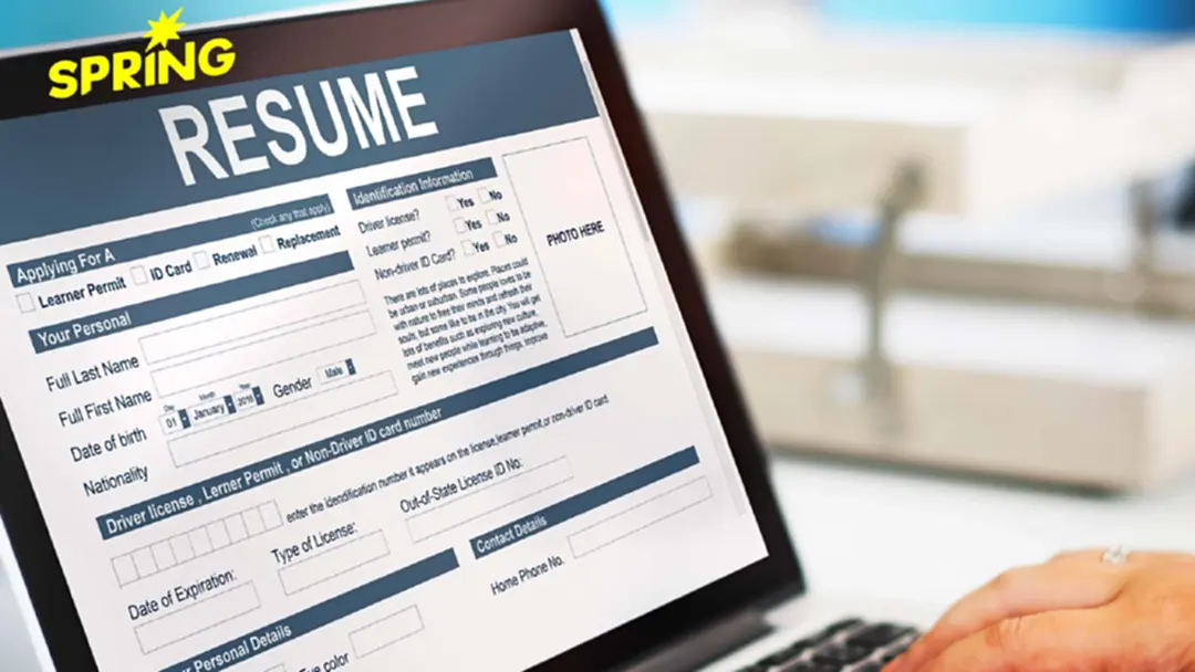 คนหางานวัย 30–40 แก้เกมตลาดแรงงาน ด้วการซ่อนอายุในเรซูเม่