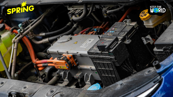 ผ่าวิกฤตน้ำมันแพง-ฝุ่นพิษ ทำไม? รถไฮบริด อาจคือทางรอดคนไทย